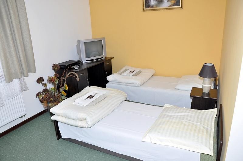 Stary Dwor Bed and Breakfast Żywiec Esterno foto