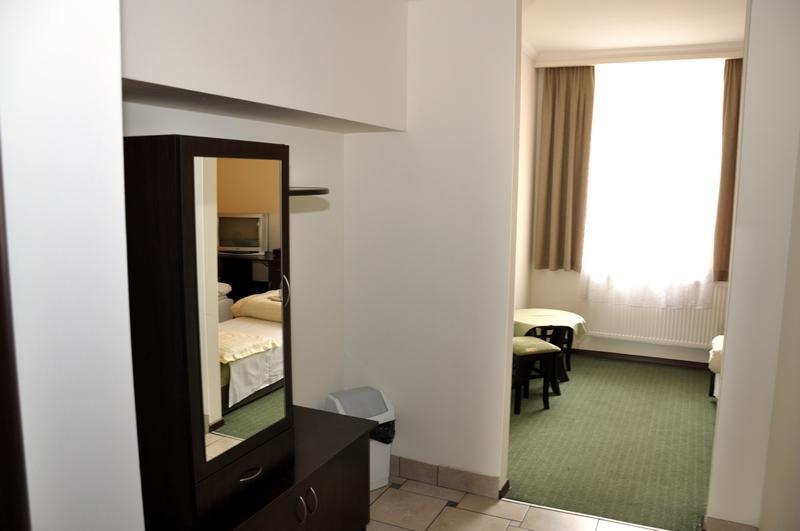 Stary Dwor Bed and Breakfast Żywiec Esterno foto