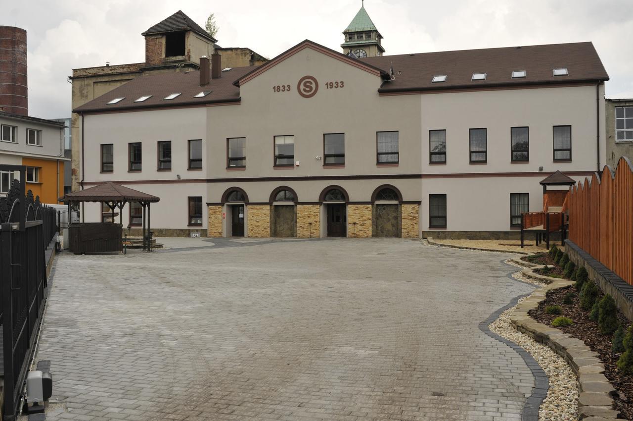 Stary Dwor Bed and Breakfast Żywiec Esterno foto